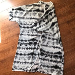 Xhilaration long line tie dye kimono